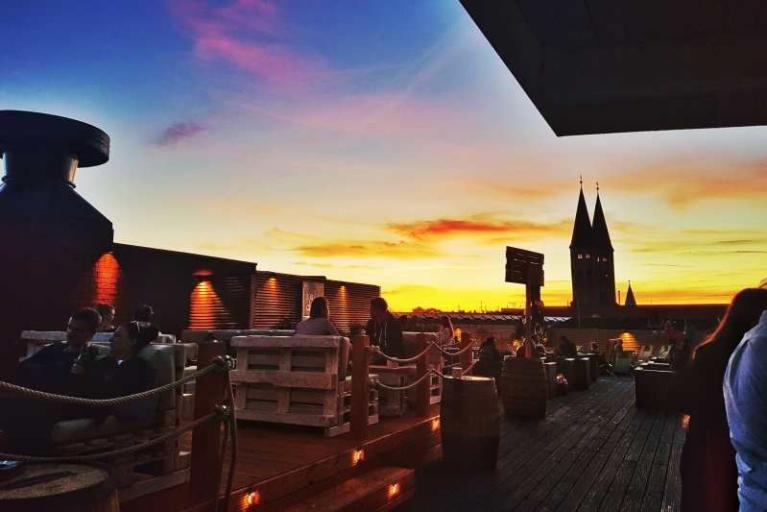Über den Dächern der Stadt: Soldekk