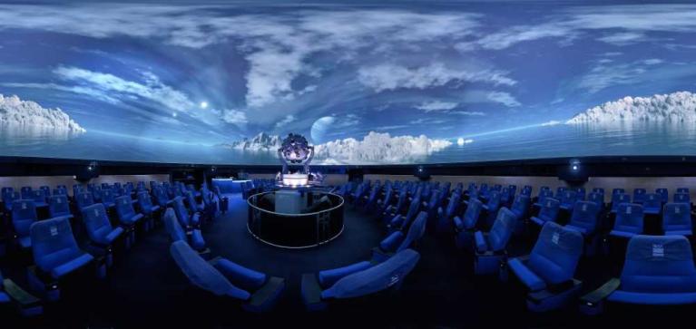 Planetarium-Kuppel 