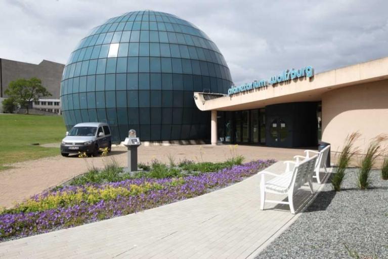 Planetarium Wolfsburg)