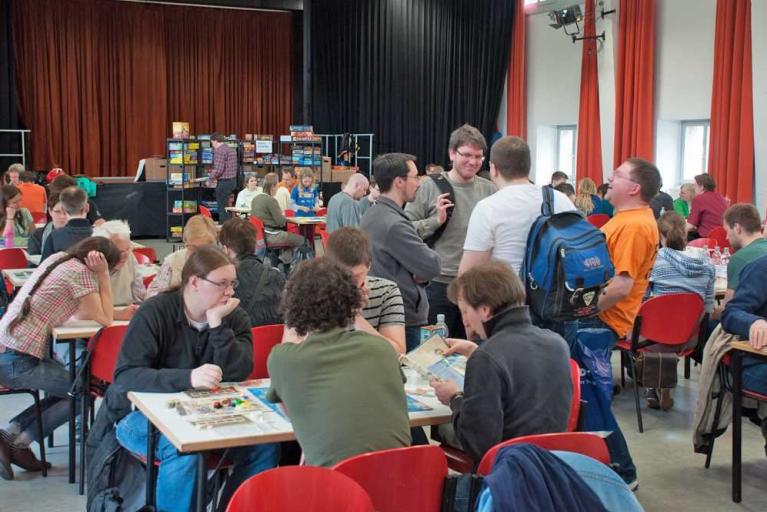 Spiel mit den Löwen im Jugendzentrum »Mühle«! 