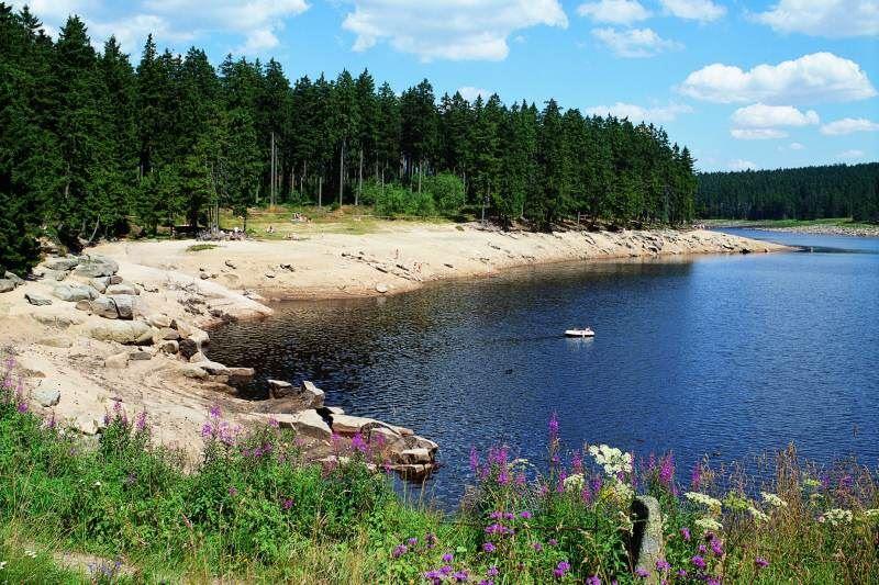 Der Oderteich St. Andreasberg ist Teil der historischen Oberharzer Wasserwirtschaft