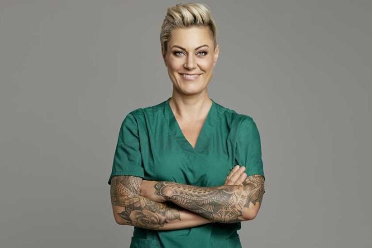 Doc Caro kommt mit Bühnenprogramm „LEBE JETZT!“