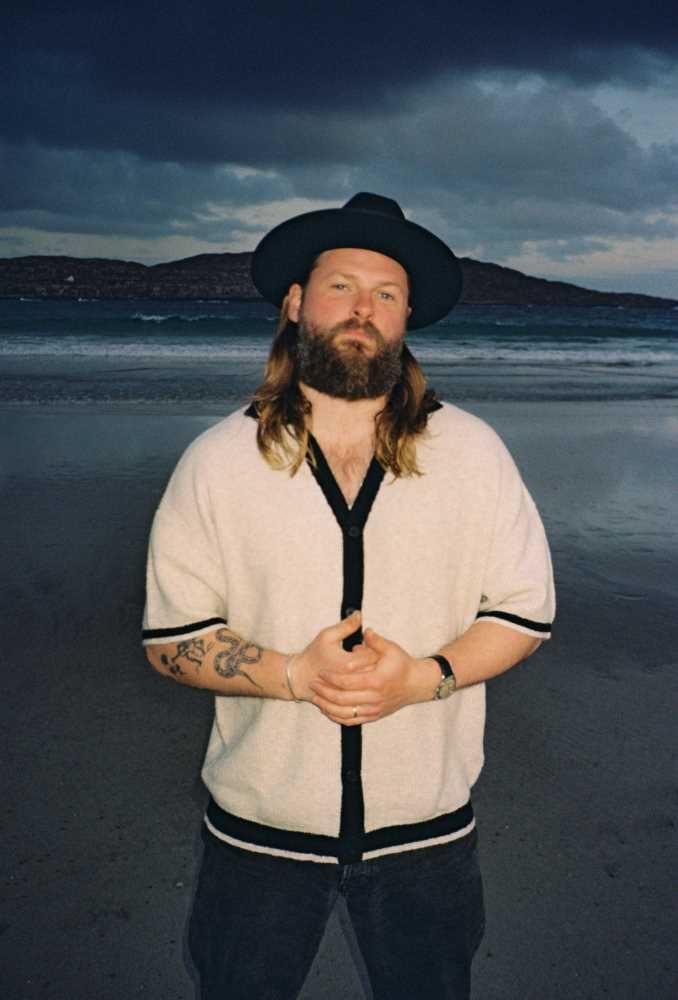 Ian-Hooper