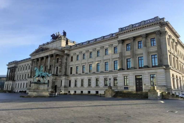 Führung: Rund ums Schloss