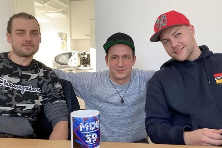 Zu Besuch in der Redaktion, v.l.: Maly, Monotyp und M39.