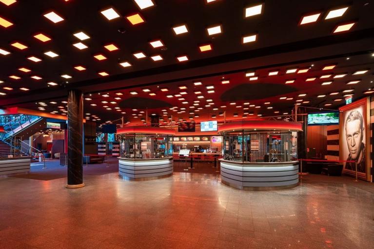 Wiedereröffnung des Astor- Filmtheaters