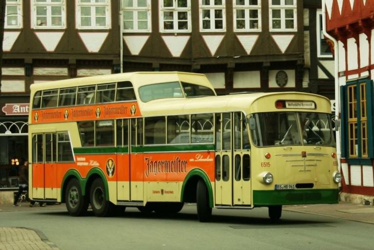 Rundfahrten im Büssing Anderthalbdecker