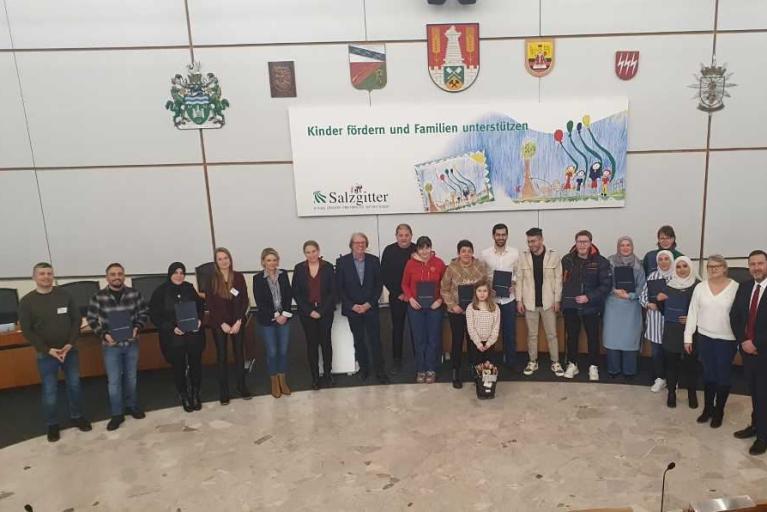 16 neue Integrationslotsinnen und -lotsen in Salzgitter