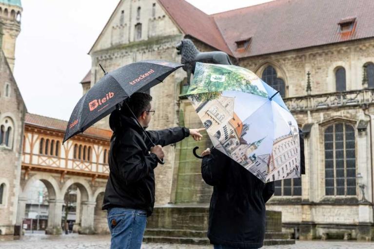 Neue Regenschirme im City-of-Lions-Design erhältlich