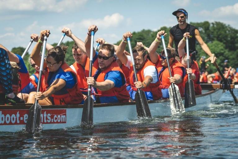 Drachenbootcup und Sommerparty am See