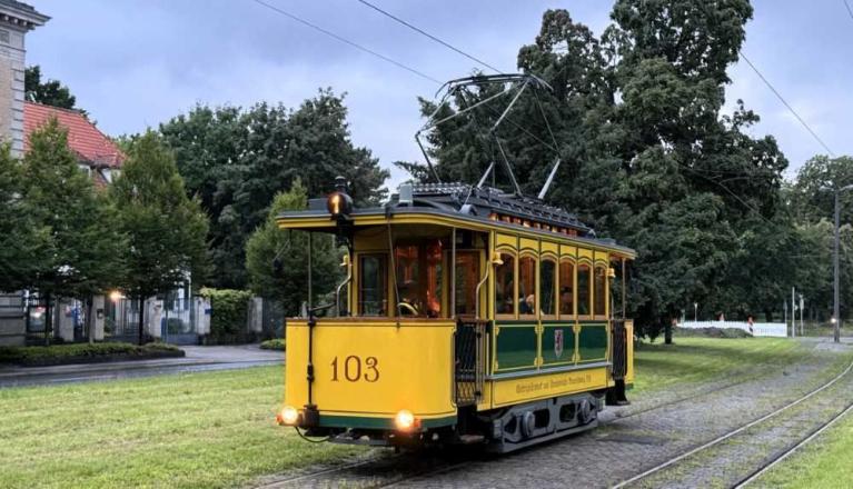 Tram