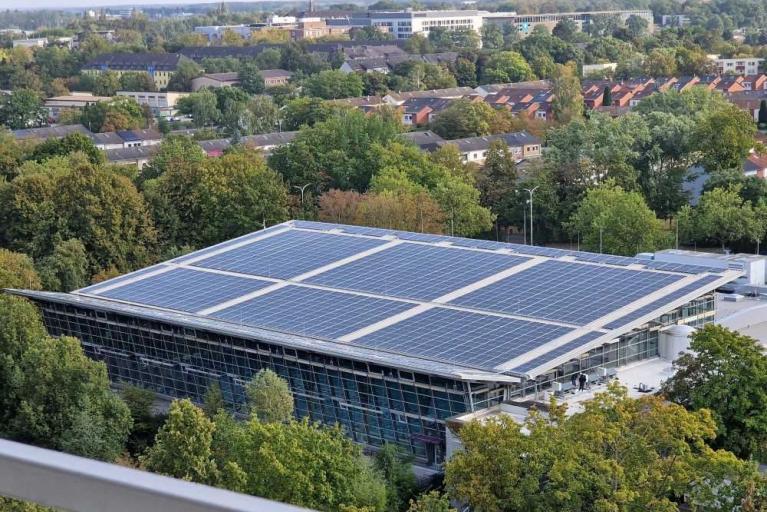 Photovoltaik-Anlagen auf den städtischen Bädern
