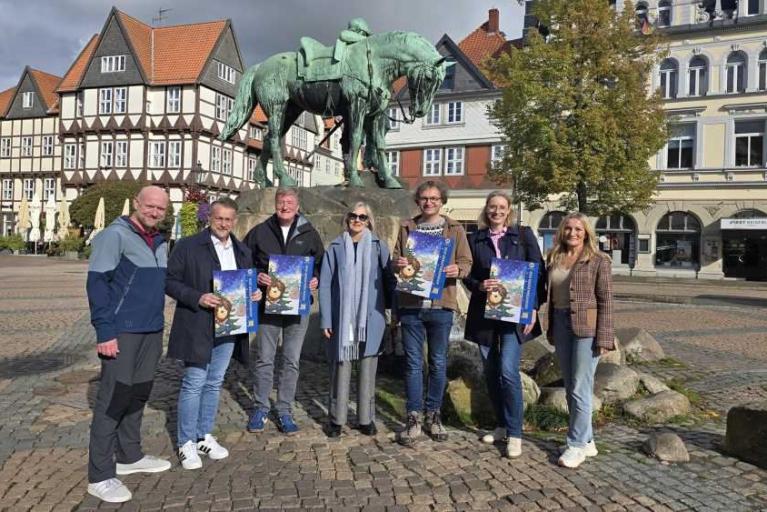 Lions Club Wolfenbüttel stellt den Adventskalender 2026 vor