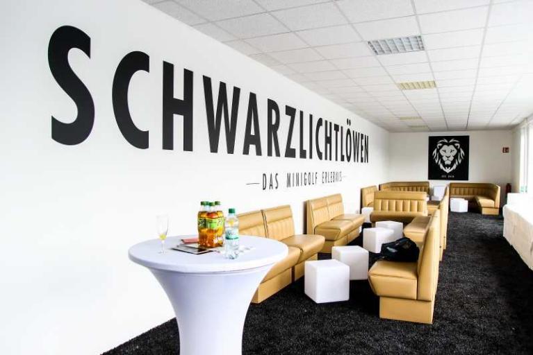 Schwarzlichtlöwen Braunschweig