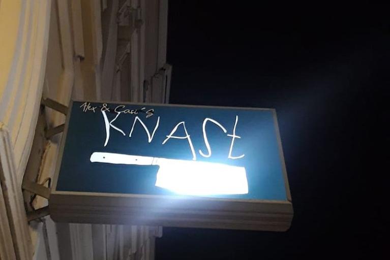 Alex & Casi´s KNAST – Neu im Kultviertel