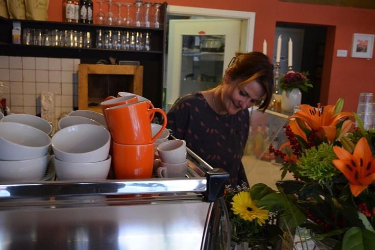 Kerstin Wegener in ihrem neuen Café.