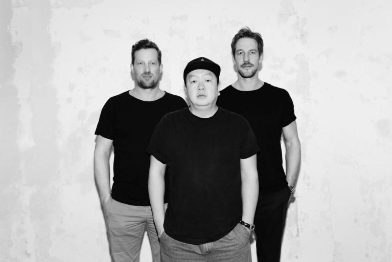 Mono eröffnet im Langerfeldt Haus