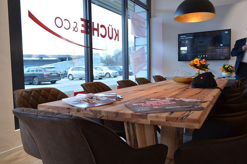 Der großzügige Eingangsbereich