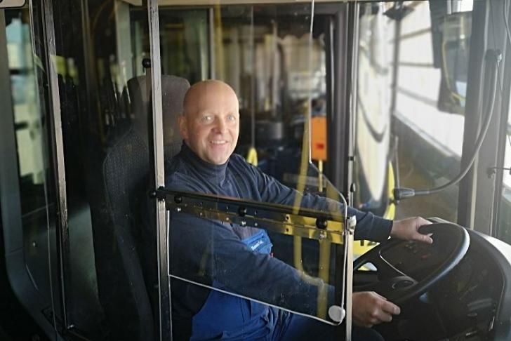 Regionalverband finanziert Schutzvorrichtungen für Busfahrer