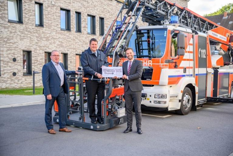 Öffentliche Versicherung Braunschweig unterstützt Feuerwehr Braunschweig
