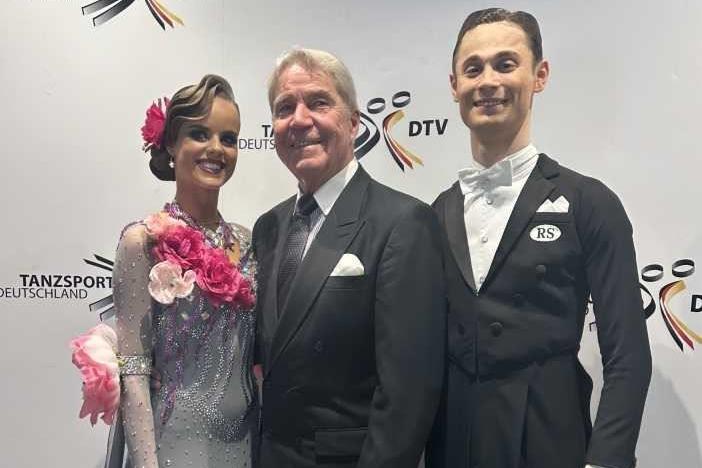 Erfolgreiches Abschneiden von Braunschweiger Tanzpaar
