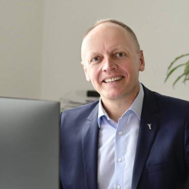 SaschaHummel3782_1000_1500