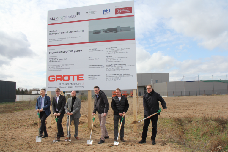 Spatenstich zum Neubau des Hydrogen-Terminals