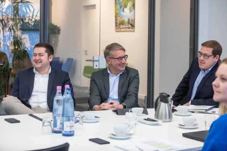Unternehmensbefragung zeigt große Standort-Loyalität