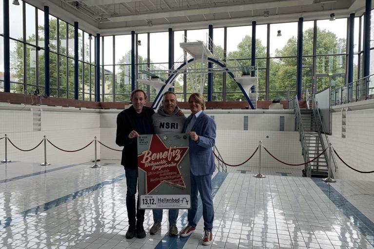 Benefiz Weihnachtskonzert im Hallenbad