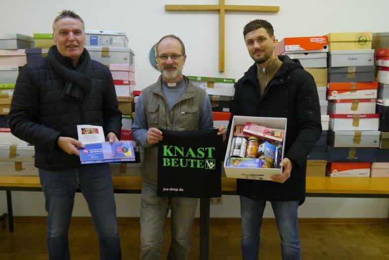 Weihnachtspäckchen für Häftlinge in Braunschweig