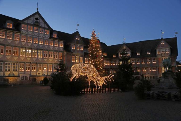 Weihnachtliche Abendführung in der Adventszeit
