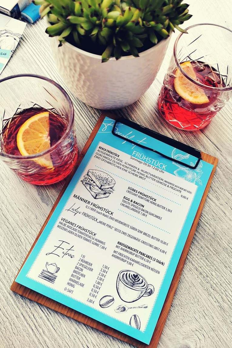 NEU! Sonntags gibt es Frühstück.