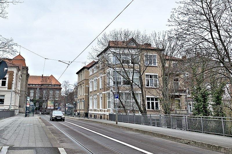 Die Magnitorbrücke in der Leonhardstraße auf dem Weg von der Innenstadt zum Hauptbahnhof.